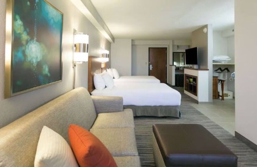 Franklin Hotel | 2 Relaxing Franklin Getaway near Cool Springs with Pool, and Free Breakfast