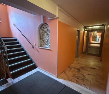 Aubing-Sud Hostel | 2-Rent Group Hostel Rooms AUB162