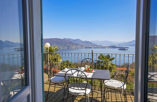 Carciano Apartment | 2-room apartment with balcony and terrace in an Art Nouveau villa with communal pool