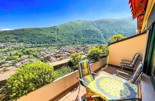 Cannobio Apartment | 2-room apartment with parking space, sunny balcony and lake view