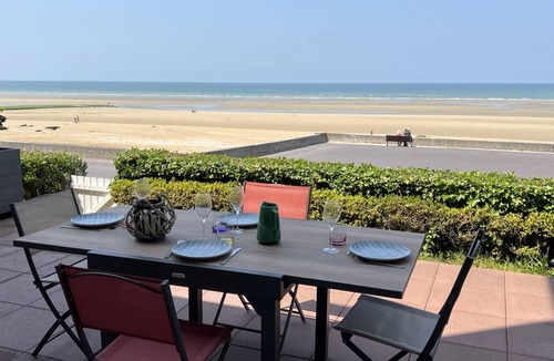 Cabourg Apartment | 2-Room Apt, Ground Floor, Beach Access, Pets OK, Parking, WiFi Included