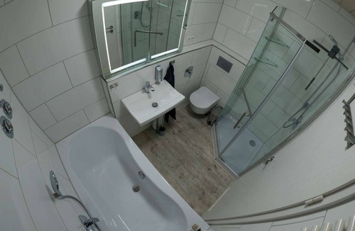 Busenbach Apartment | 2 Room Kitchen 65"smart SAT-TV Prime Washer-Dryer Balcony Parking for 4+2 Guests