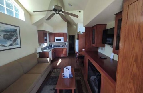 Point Arena Villa | 2 Roomy Accommodations Just Minutes From Beautiful Nearby Attractions