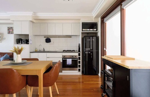 West Perth Apartment | 2 Royal Rest Quality 2BR West Perth-parking