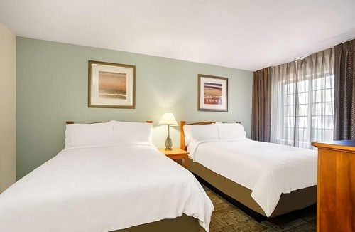 Carmel Mountain Ranch Hotel | 2 Spacious 2BR Suites w/Free Breakfast Buffet, Near Rancho Bernardo Sights