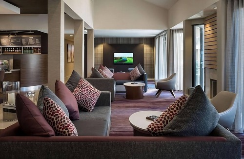 El Segundo Hotel | 2 Spacious Rooms Near Dignity Health Sports Park – Ideal for Sports Fans