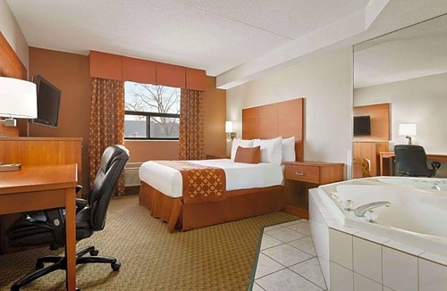 Windsor Hotel | 2-Star Hotel ∙ Travelodge by Wyndham Windsor