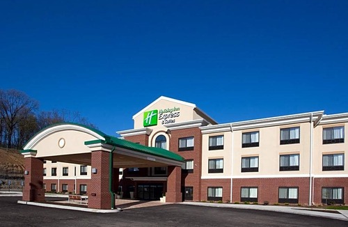 Zanesville Hotel | 2-Star Hotel ∙ Holiday Inn Express Hotel & Suites Zanesville North, an IHG Hotel
