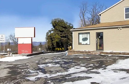 Wilkes-Barre Hotel | 2-Star Hotel ∙ OYO Hotel Wilkes-Barre East