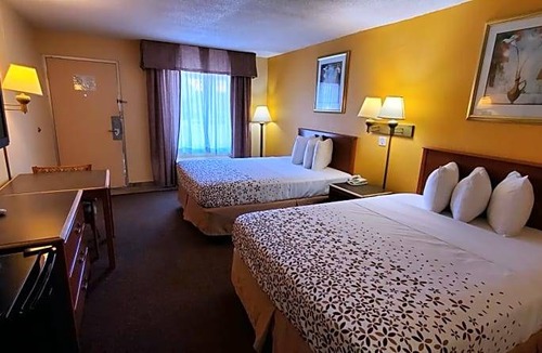 White Springs Hotel | 2-Star Hotel ∙ Quality Inn White Springs Suwanee