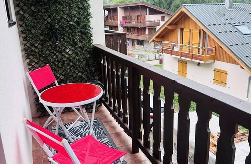 Valloire Apartment | 2-star studio with bathroom, sleeps 4, north-facing