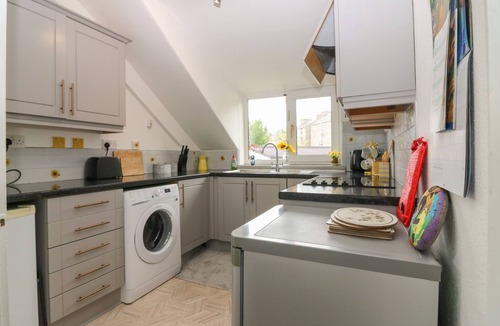 Peterculter Cottage | 2 STATION ROAD EAST, character holiday cottage in Peterculter