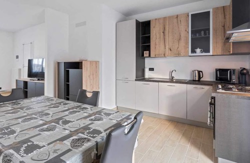 Cassola Apartment | 2 steps from Cassola Station to Venice and Bassano