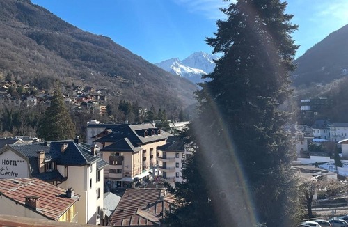 Brides-les-Bains Apartment | 2* Studio for 2 with wifi and parking, station center