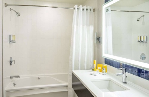 East Cambridge Hotel | 2 Studios Suite | King Beds | Near MIT Cambridge