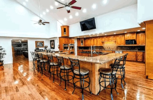 Biloxi House | 2 Stunning Riverfront Homes - Pools, Hot Tubs & So much more! – Sleep up to 45!