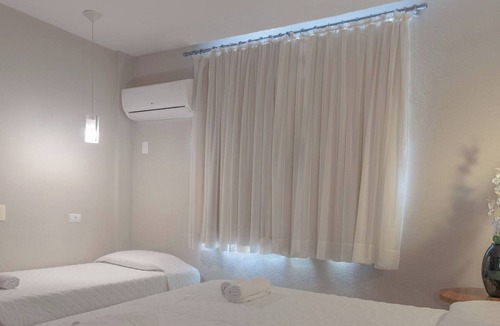 Matriz Hotel | 2 Stylish Executive Triple Room Near Top Parks, Dining, and Shopping in Curitiba