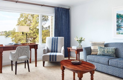 Irvington Hotel | 2 Suites Ideal for Families & Groups — Relaxing Waterfront Experience!