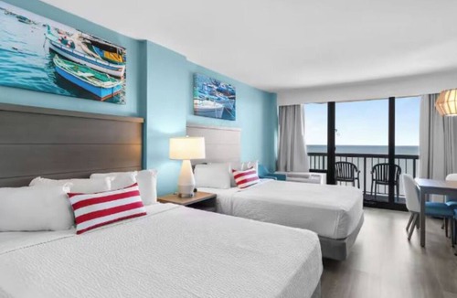 Myrtle Beach Hotel | 2 Sunny Beach Studio Close To Restaurants, Waterparks & Coastal Activities