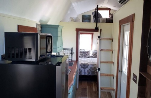 Howey-in-the-Hills House | (2) Tiny Homes on 6 acre horse farm, Spring fed pond, Amazing sunsets, fire pit.