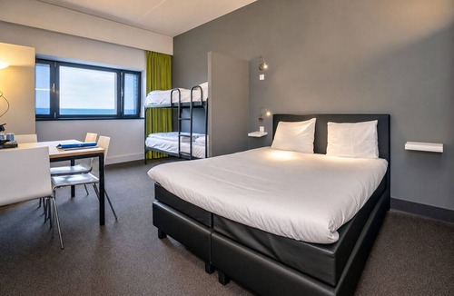 Municipality of Sittard-Geleen Hotel | 2 Tranquil Rooms with Spa & Fitness Center – Ideal for a Relaxing Trip