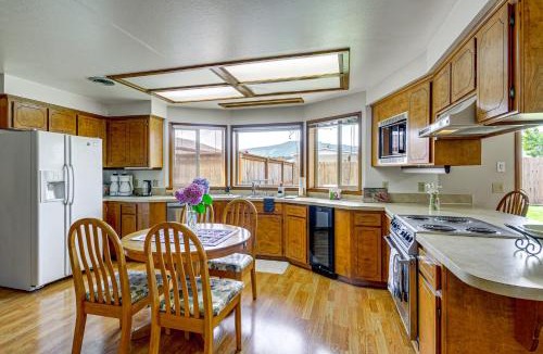 Sequim House | 2-Unit Family Combo, Walk to Downtown Sequim!