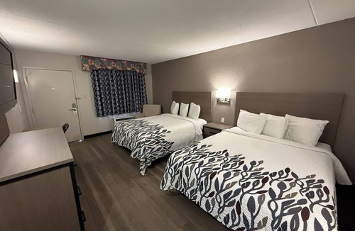 Tucson Hotel | 2 Unit with 2 Queen Beds—Clean, Cozy & Perfect for Vacation or Business