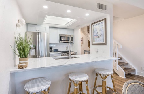 Captiva Apartment | 2 Units | Beachside Escape Near Captiva | Heated Pool, Bike Trails