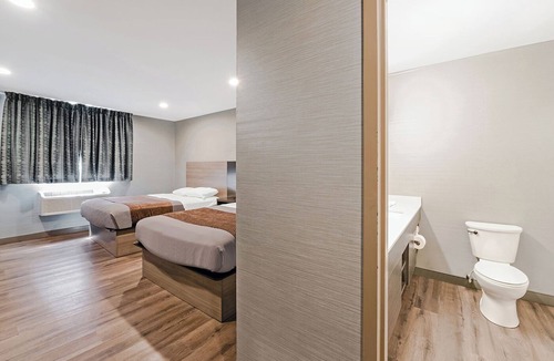 Foxboro Hotel | 2 Units Close to Gillette Stadium, FREE Breakfast, Also Offers FREE Parking!