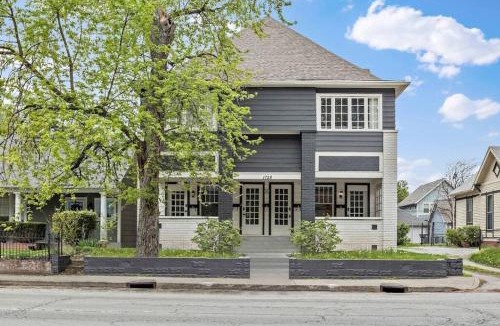 Herron Morton House | 2 Units Combined - Historic 5BR - 2 Living - 2 Kitchens