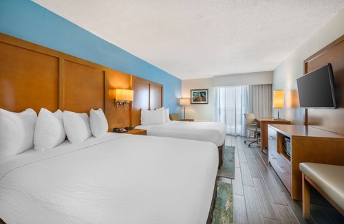 Seabreeze Park Hotel | 2 Units | Delightful Family Getaway | Experience Daytona Beach & Nightlife