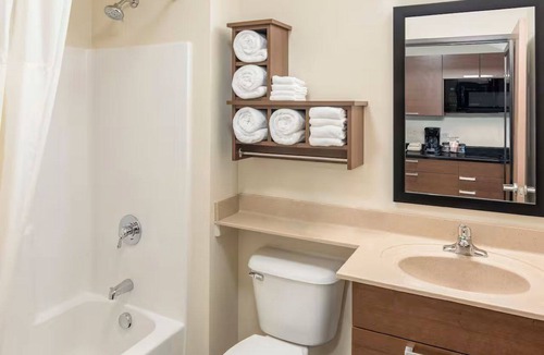 Pasco Hotel | 2 Units | Family-Friendly Suites | w/Kitchenettes