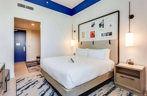 Ojus Hotel | 2 Units | Rooftop Pool | Pets Allowed | Near Aventura Mall & Beach