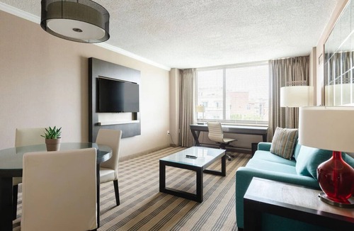 West End Apartment | 2 Units | Washington DC Loft Stay | Pet-Friendly | Near Kennedy Center & Dining