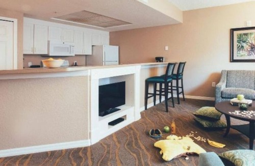 Orange Lake House | 2 Units with Kitchen and Outdoor Pool! Short Drive to SeaWorld Orlando!