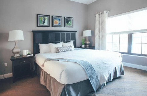 Orange Lake House | 2 Units with Kitchen and Outdoor Pool! Short Drive to SeaWorld Orlando!