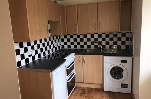 Forres Apartment | 2 Varis Apartments