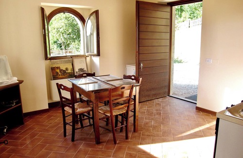 Spoleto House | 2 villas in adjoining fields - sleep 50 with infinity pool + fantastic views