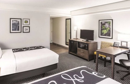 Woodlands Village House | 2 x 2 Double Beds, ADA Room, Non-Smoking at La Quinta Inn by Wyndham Flagstaff