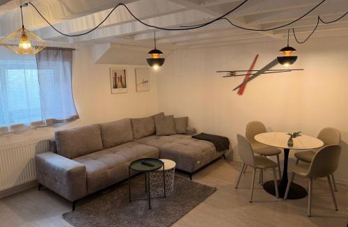 Sundheim Apartment | 2-Zimmer Souterrain Wohnung