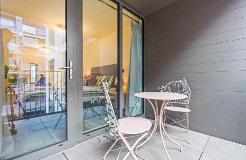 Bordesley Apartment | #20 2 Bed 2 Bath Balcony Lux Digbeth Apt - Sleeps 6 - Perfect for contractors and Families