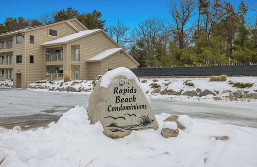 Elk Rapids Condo | #20 ELK RAPIDS BEACH CONDOMINIUM