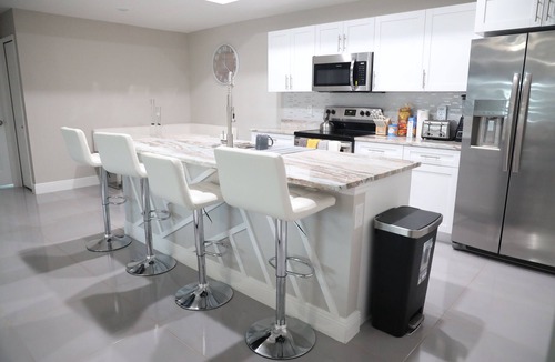 Westminister House | 20 Minutes from RSW Airport! Family Friendly Home with a Game Room