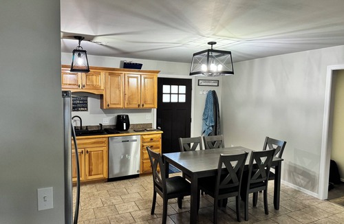 Vinita House | 20% Off Select June Dates-Lake View Getaway- Sleeps 8