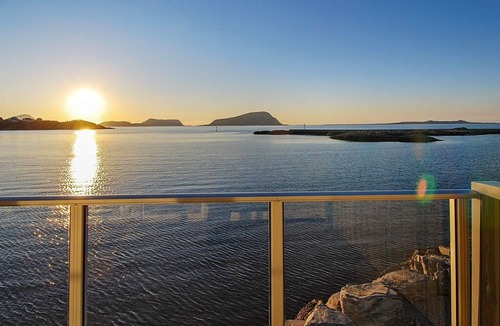 Haram House | 20 person holiday home in Brattvåg
