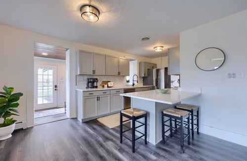 Uniontown House | 20 Private Acres Near Gettysburg | Sleeps 11