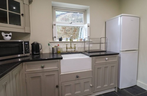 Uppermill Cottage | 20 Wool Road