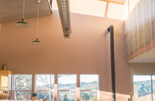 Redwood Valley House | 200 Acre Modern Mendocino Hot Springs Escape