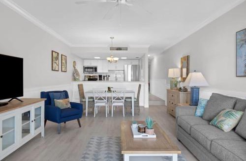 Captiva House | 2004 Beach Villa - Captiva Two Bedroom Premier Beachfront Residence
