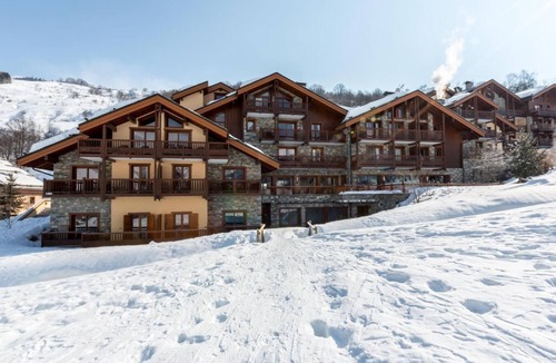 Les Belleville Apartment | 200m from resort center, 1st floor, view ski slopes, fitness, swimming pool, sauna, hammam, terrace